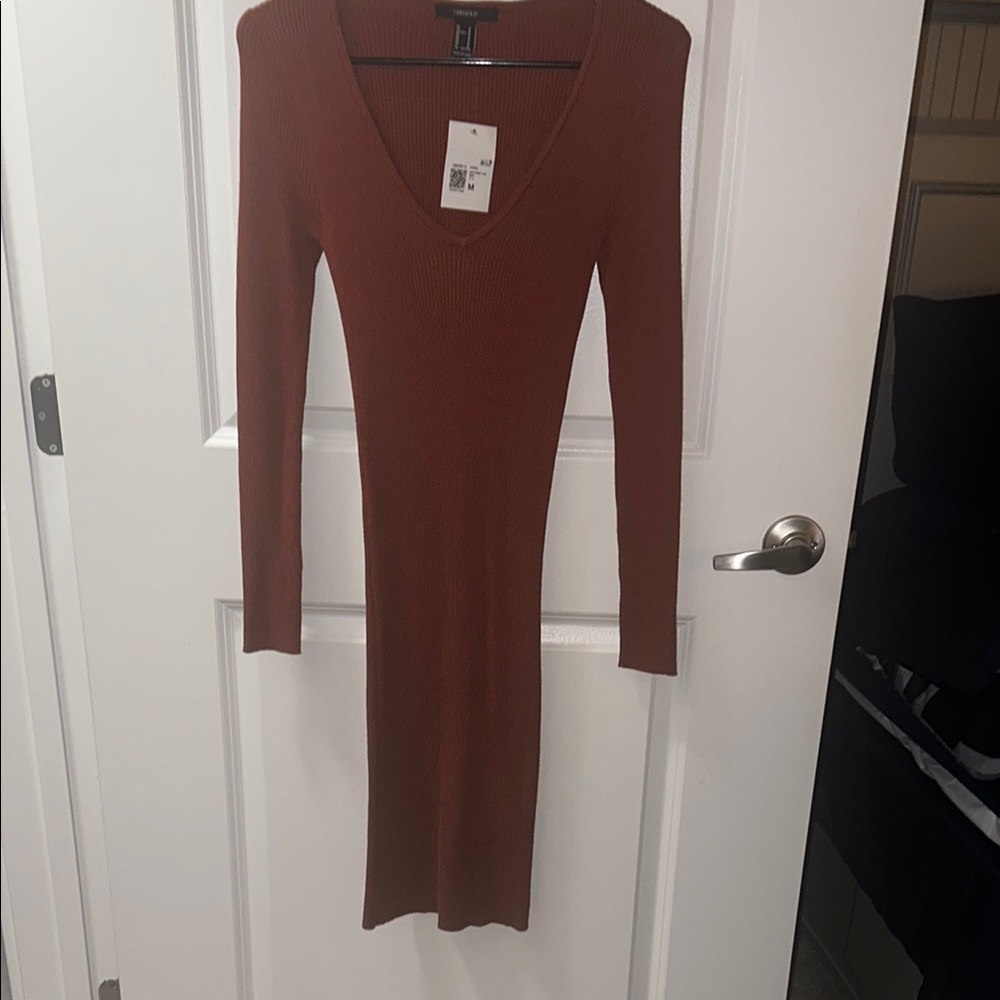 Ribbed Rust V-Neck Dress with Stretch